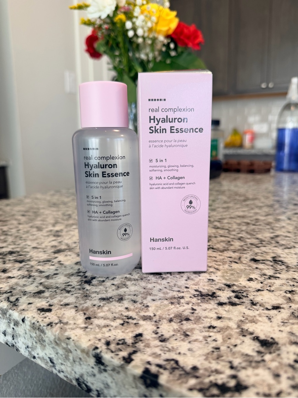 Hanskin Real Complexion Hyaluron Skin Essence — Soft Pink
